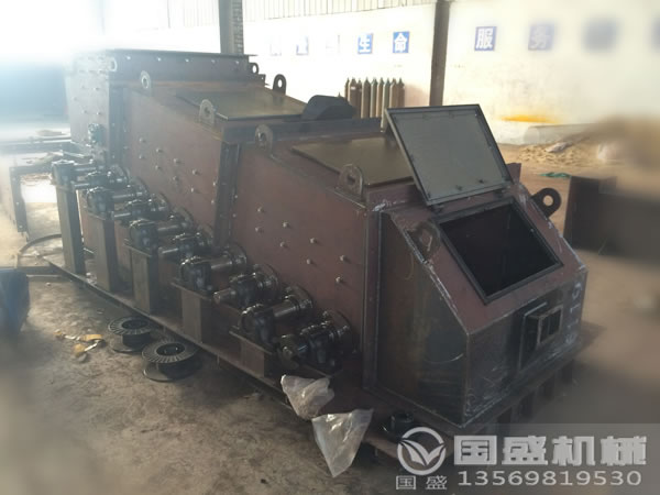 多級聯(lián)動(dòng)泥石分離機(jī)